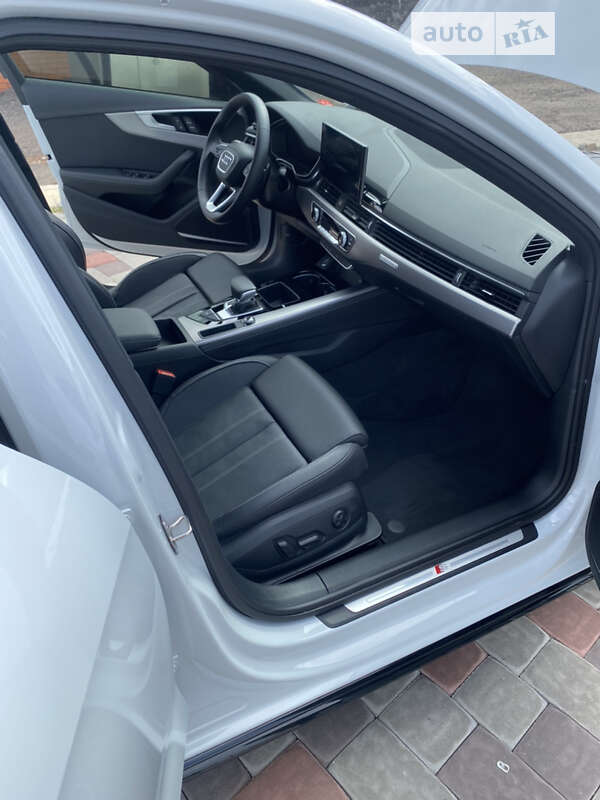 Седан Audi A4 2022 в Великой Багачке фото 25 Седан Audi A4 2022 в Великой Багачке