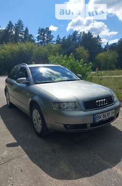 Універсал Audi A4 2002 в Вараші