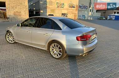 Седан Audi A4 2012 в 