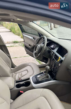 Седан Audi A4 2011 в 