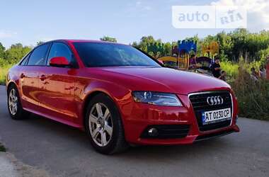 Седан Audi A4 2012 в Ивано-Франковске