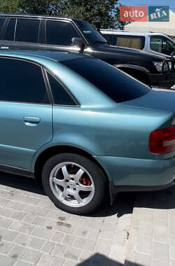 Седан Audi A4 1999 в Рогатине