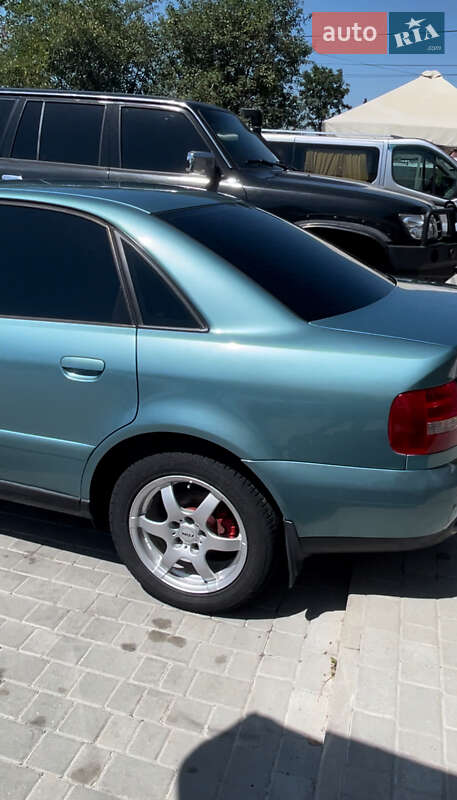 Седан Audi A4 1999 в Рогатине