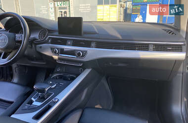 Седан Audi A4 2016 в 