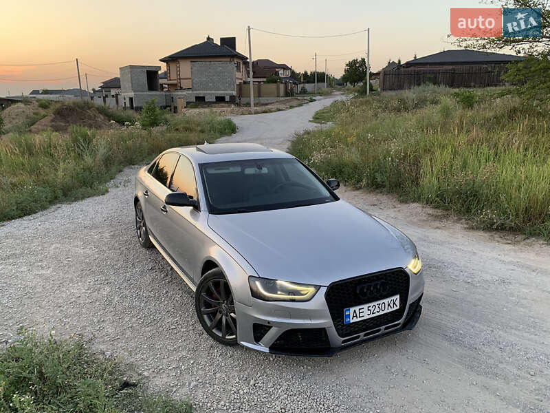 Седан Audi A4 2014 в Днепре