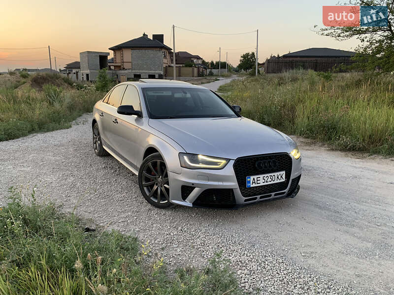 Audi A4 2014