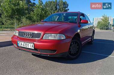 Седан Audi A4 1995 в Черкасах