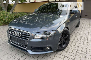 Седан Audi A4 2009 в Звягелі