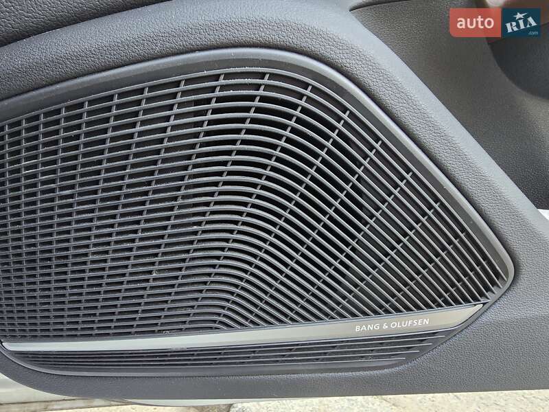 Седан Audi A4 2017 в Киеве фото 16 Седан Audi A4 2017 в Киеве