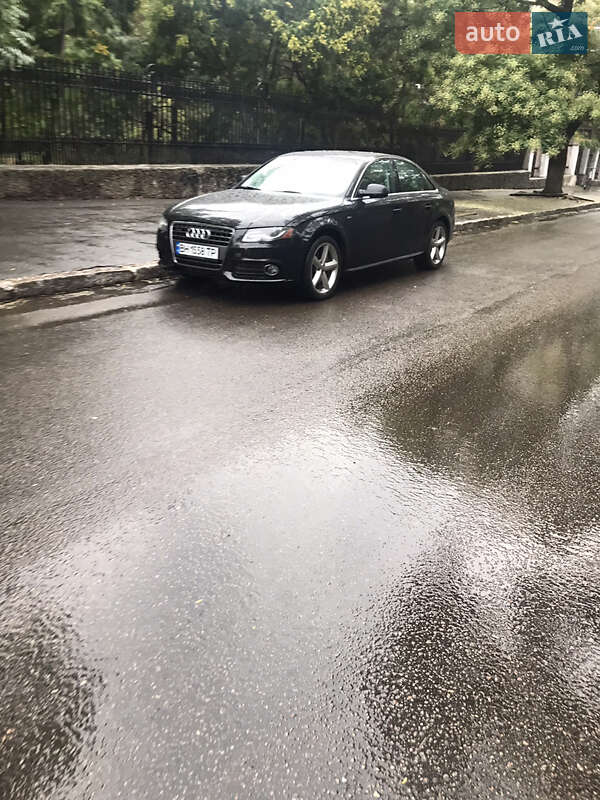 Седан Audi A4 2011 в Одессе