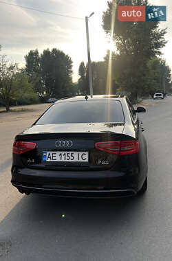 Седан Audi A4 2014 в 