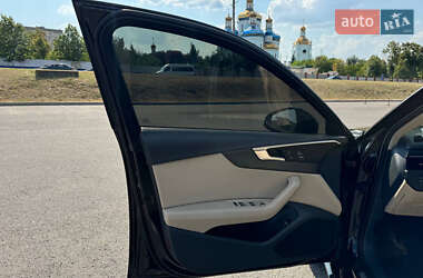 Седан Audi A4 2018 в 