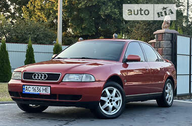 Седан Audi A4 1997 в Луцьку