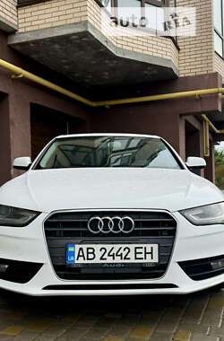 Седан Audi A4 2013 в Виннице