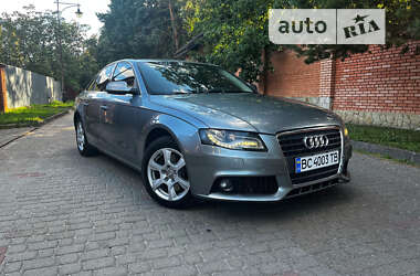 Седан Audi A4 2011 в Львове