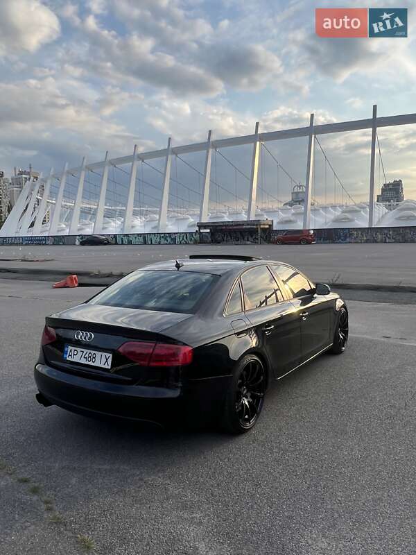 Седан Audi A4 2011 в Киеве