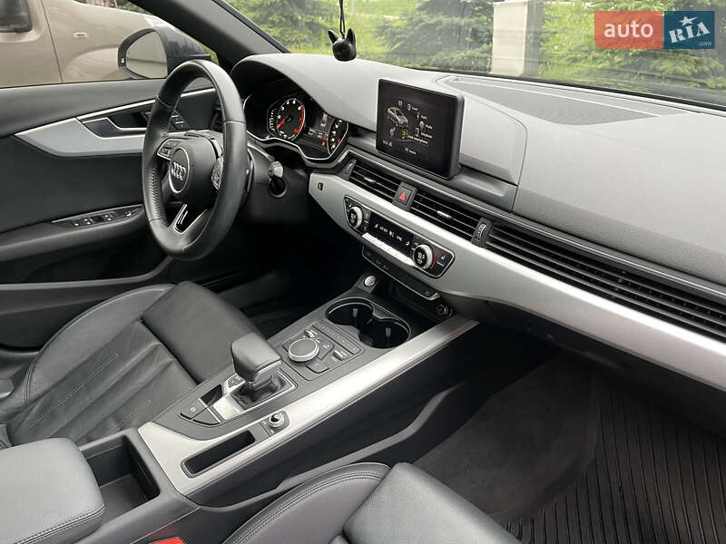 Седан Audi A4 2017 в Львове