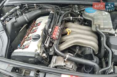 Седан Audi A4 2001 в Киеве
