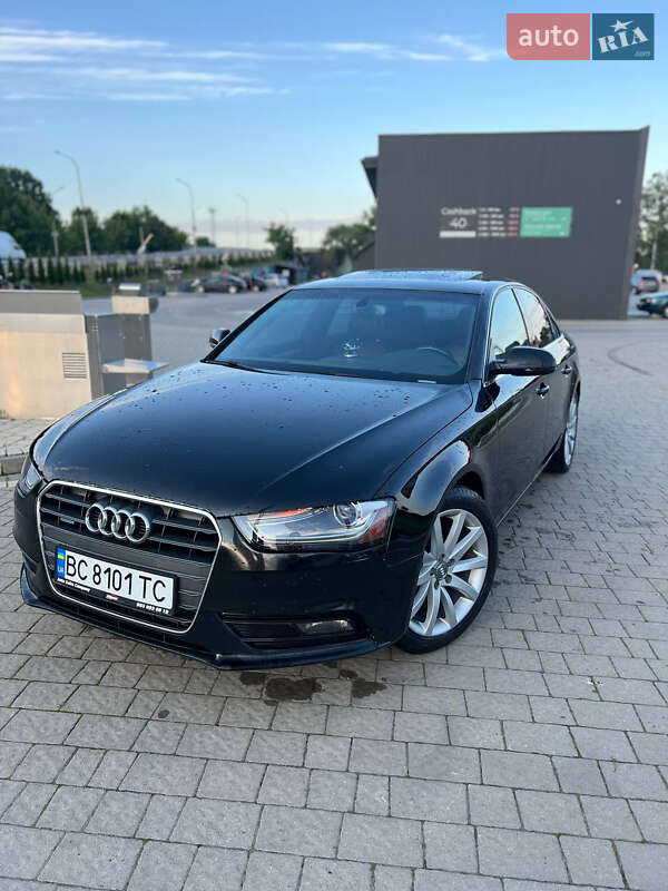 Седан Audi A4 2012 в Дрогобичі
