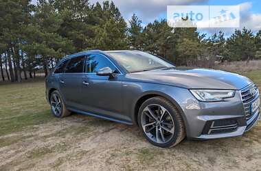 Универсал Audi A4 2017 в Киеве