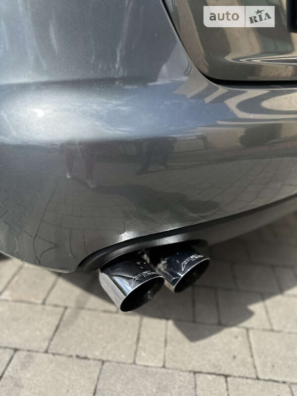 Седан Audi A4 2012 в Хмельницком