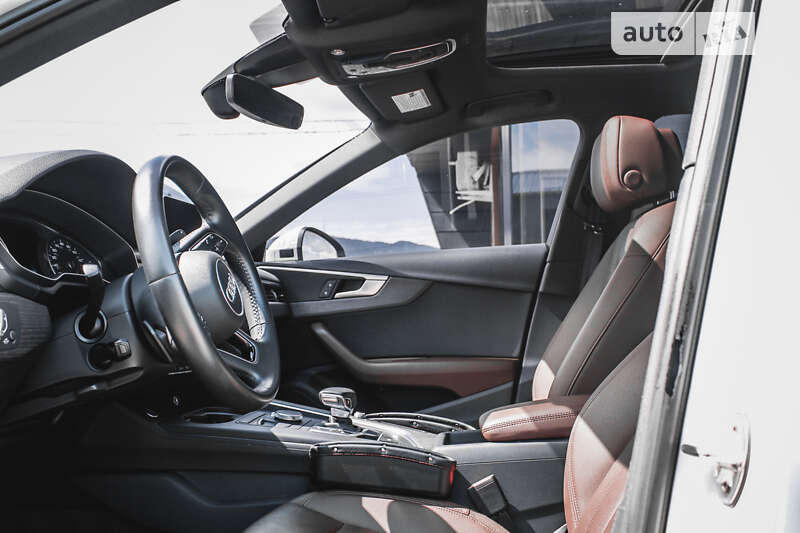Седан Audi A4 2019 в Хусте