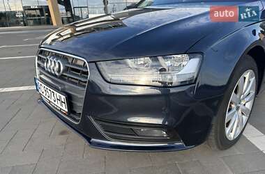 Седан Audi A4 2013 в Луцьку