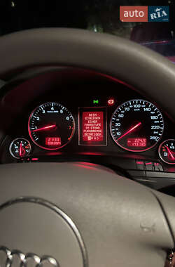 Седан Audi A4 2002 в Киеве