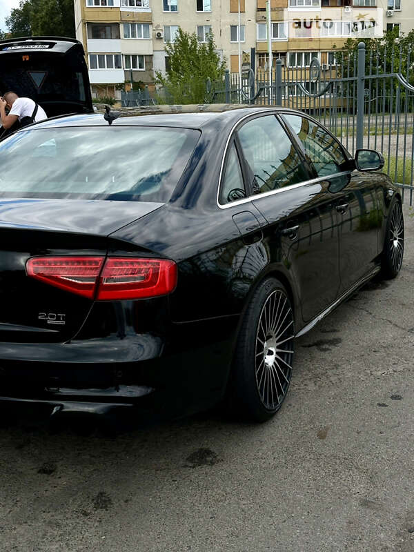 Седан Audi A4 2014 в Харкові