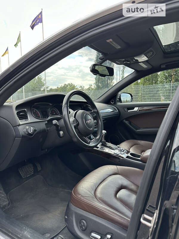 Седан Audi A4 2014 в Харкові