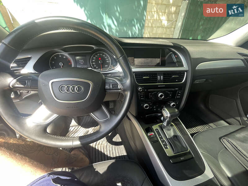 Седан Audi A4 2015 в Краматорске
