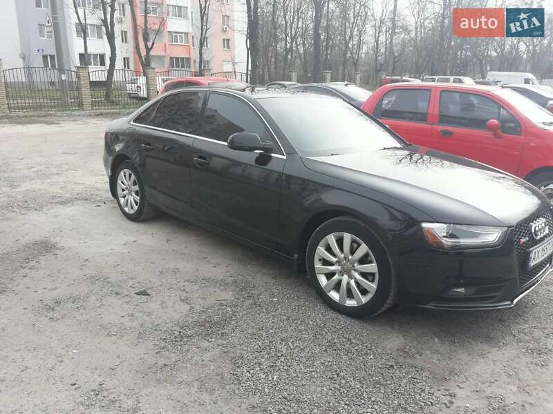 Седан Audi A4 2013 в Харкові