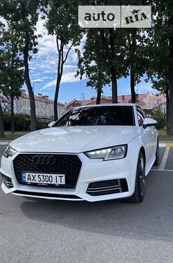 Седан Audi A4 2018 в Киеве