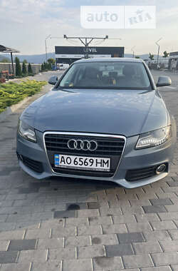 Седан Audi A4 2008 в Хусте