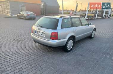 Универсал Audi A4 2000 в 