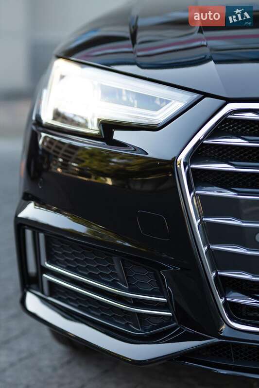 Седан Audi A4 2017 в Запорожье