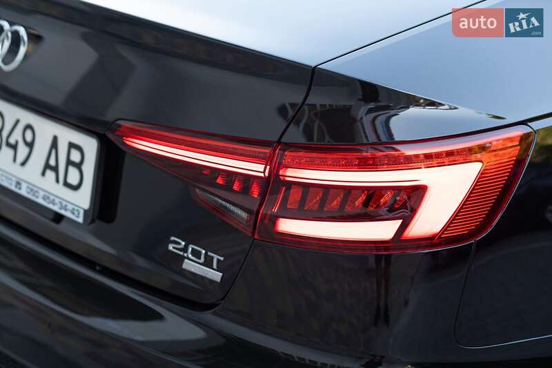 Седан Audi A4 2017 в Запорожье