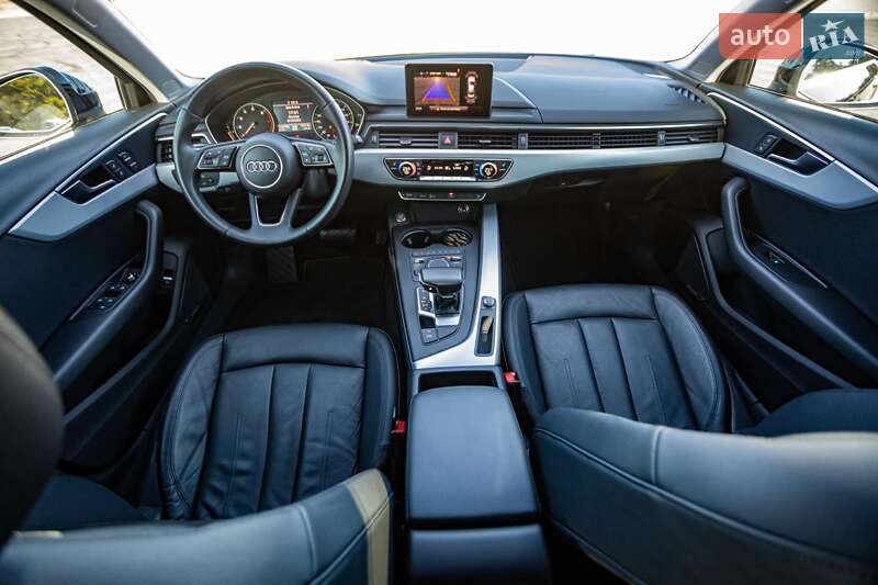 Седан Audi A4 2017 в Запорожье