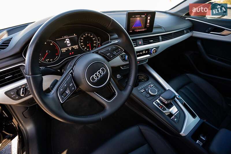 Седан Audi A4 2017 в Запорожье