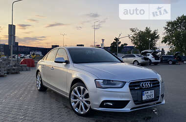 Седан Audi A4 2013 в Киеве