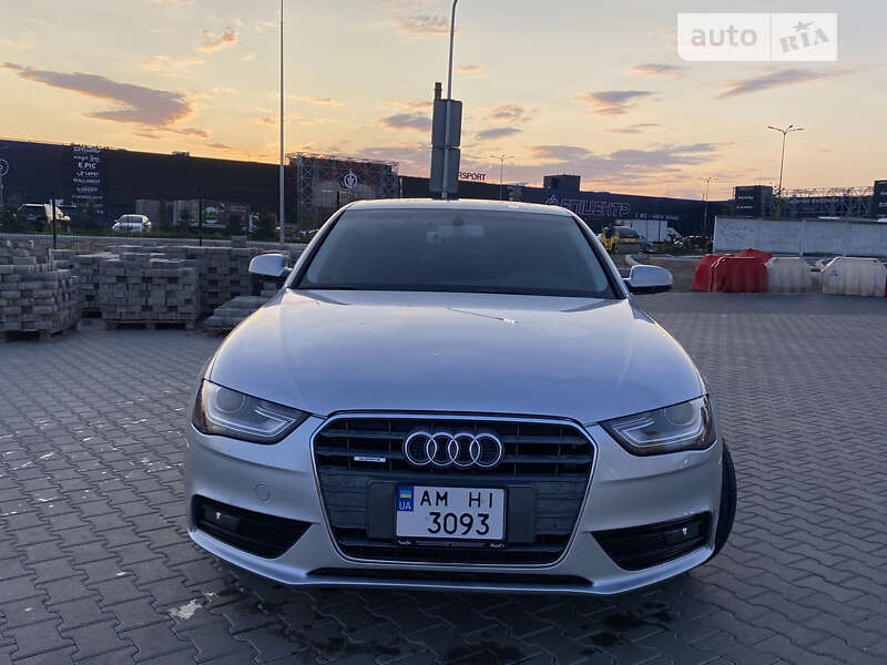 Седан Audi A4 2013 в Киеве