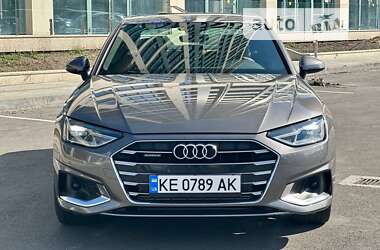 Седан Audi A4 2021 в Дніпрі