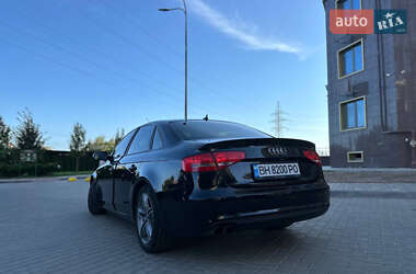 Седан Audi A4 2012 в 
