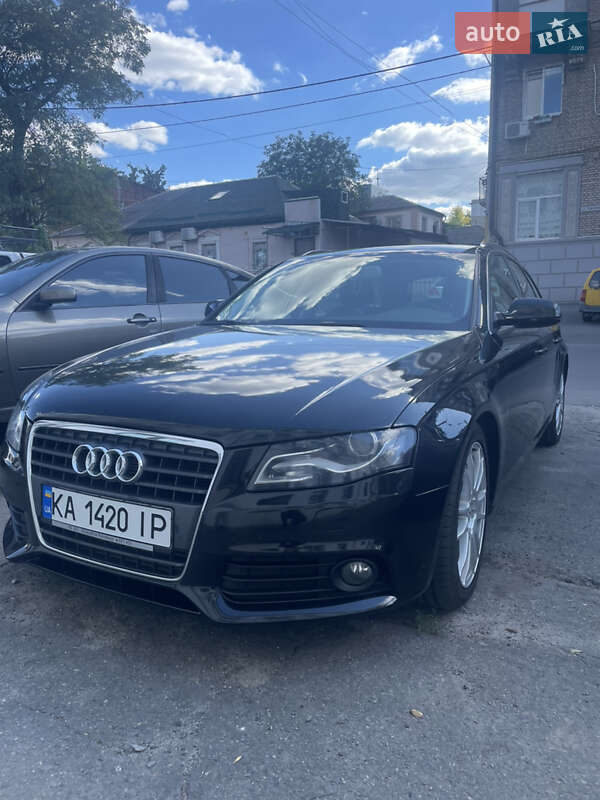 Универсал Audi A4 2010 в Киеве