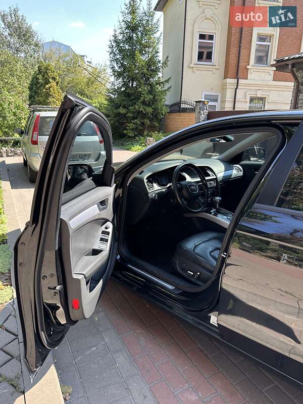 Седан Audi A4 2012 в Киеве