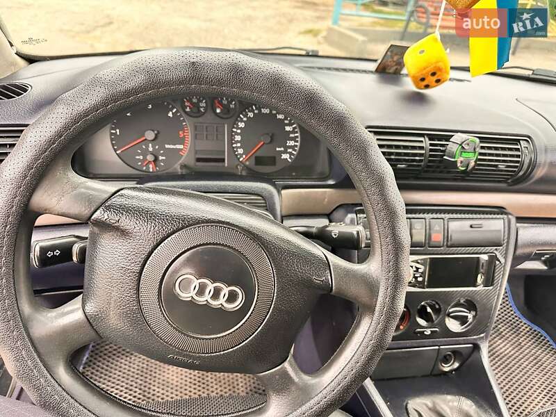 Универсал Audi A4 1998 в Луцке
