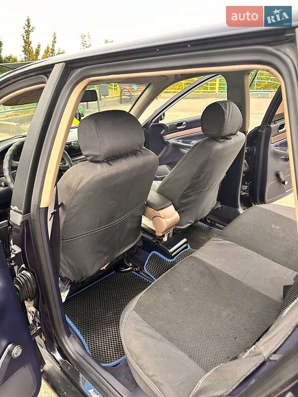 Универсал Audi A4 1998 в Луцке