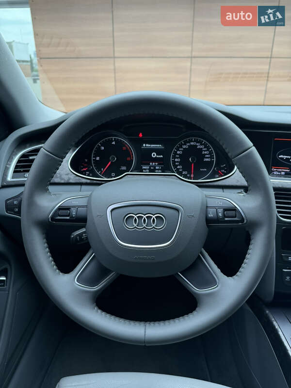 Универсал Audi A4 2015 в Киеве