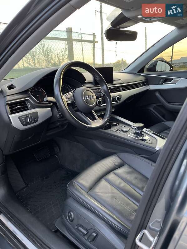 Седан Audi A4 2017 в Львові