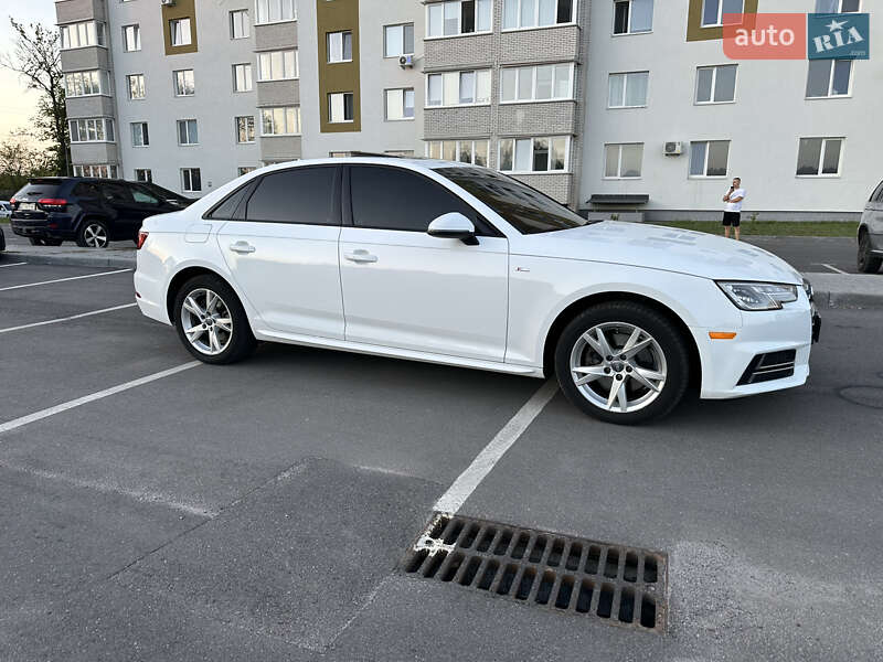 Седан Audi A4 2018 в Виннице